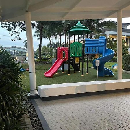 Relaxing City View Aparthotel Manila Bagian luar foto