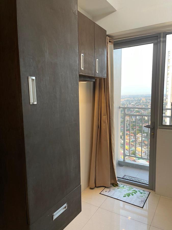 Relaxing City View Aparthotel Manila Bagian luar foto